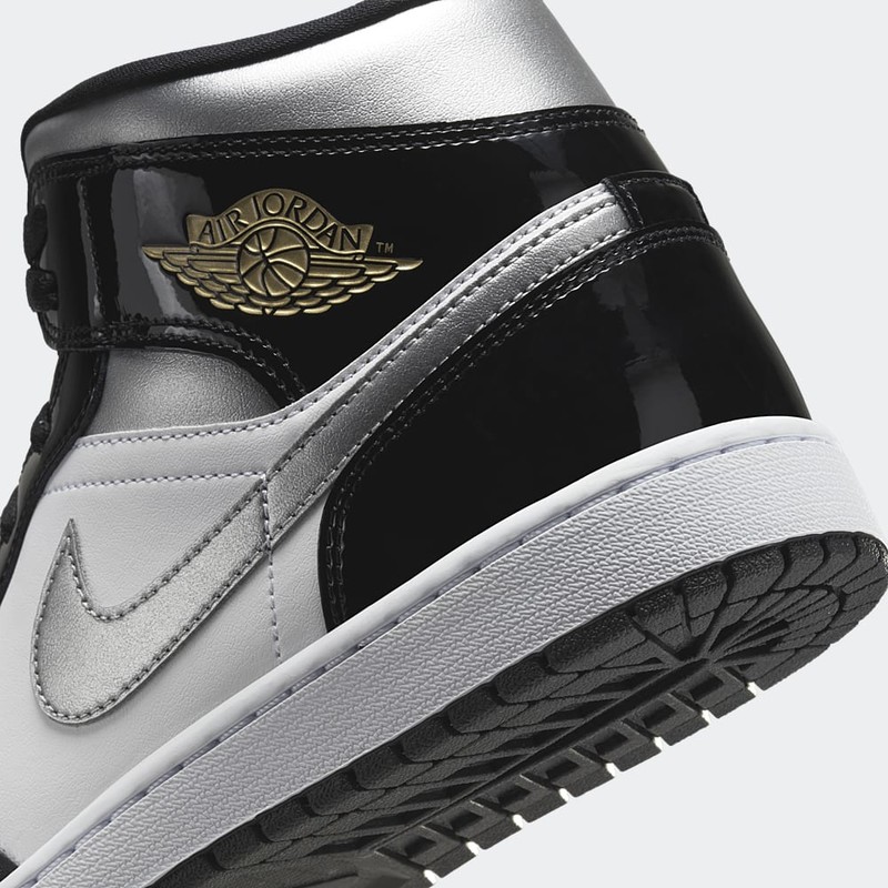 Air Jordan 1 Mid "Black Patent" | HV0789-010