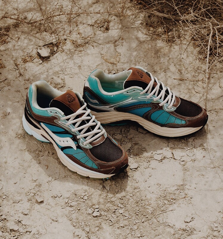 Footpatrol  x Saucony Progrid Omni 9 | S70923-1