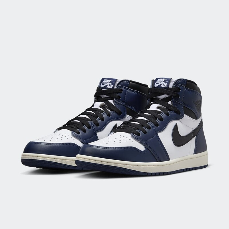 Air Jordan 1 High OG "Midnight Navy" | DZ5485-401