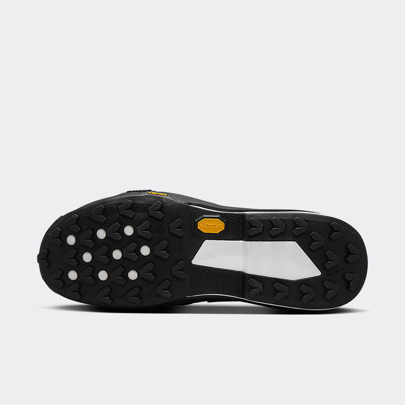 sacai x Nike Zegamadome SP "Black" | HQ8618-001