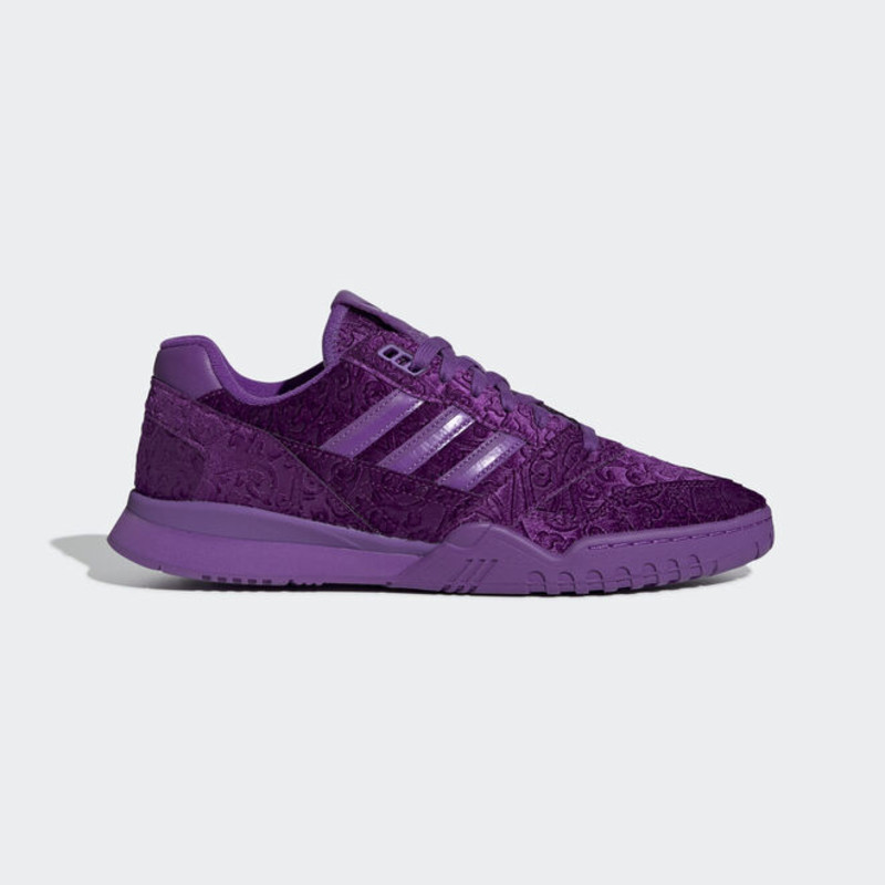 adidas A.R. Trainer | EE5287