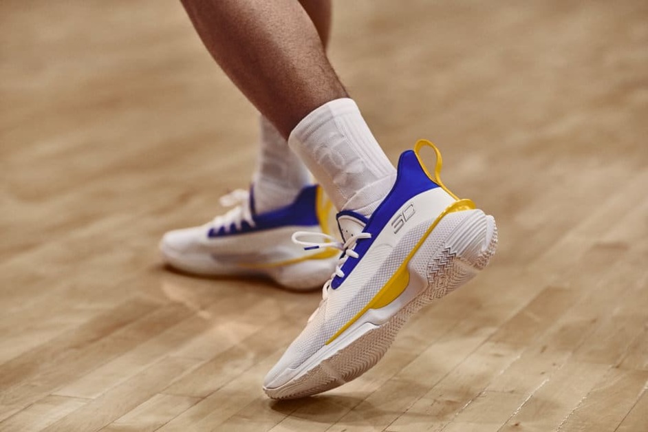 Der Under Armour Curry 7 „Dub Nation 2” ist eine Hommage an die Golden State Warriors-Fans