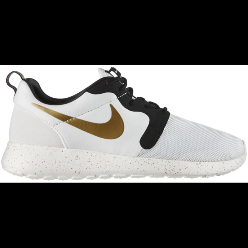 Black and best sale gold roshes