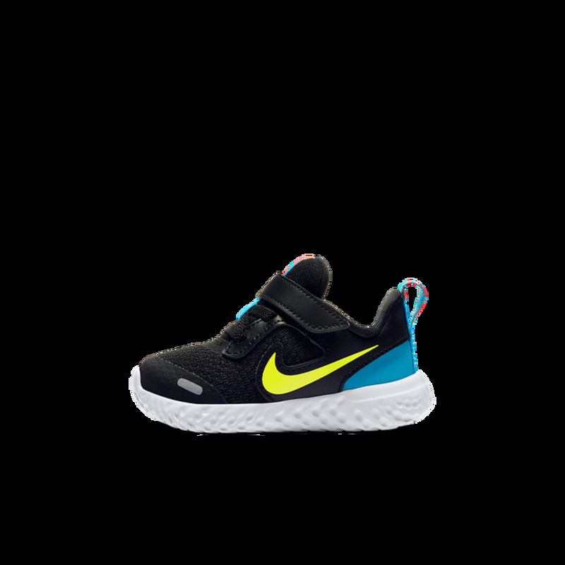 Nike Revolution 5 | BQ5673-076