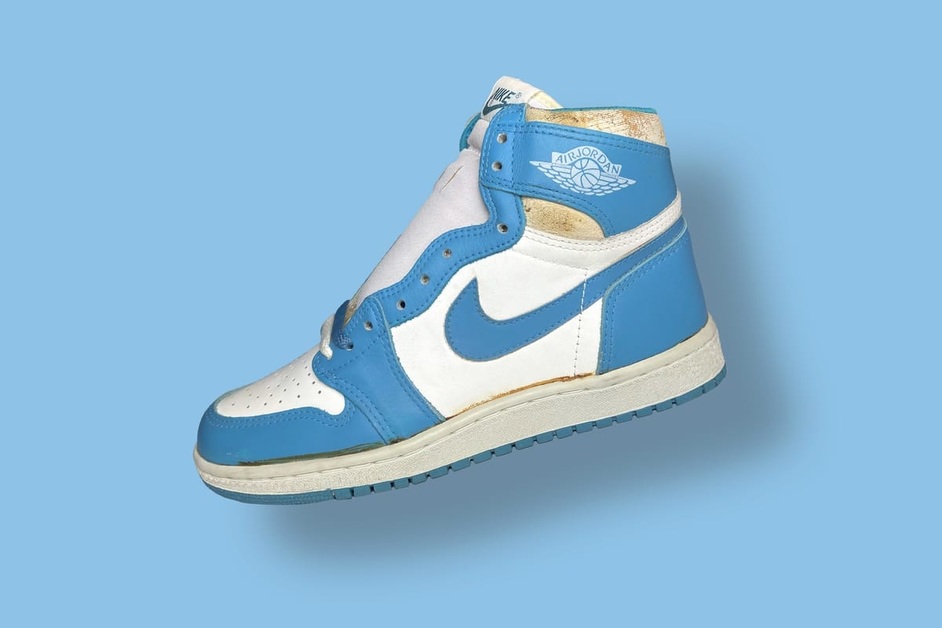 Ein ungetragener Air Jordan 1 High 1985 "Carolina Blue" erscheint bei Timeless