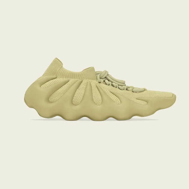 Bilder des adidas Yeezy 450 "Sulfur" aufgetaucht