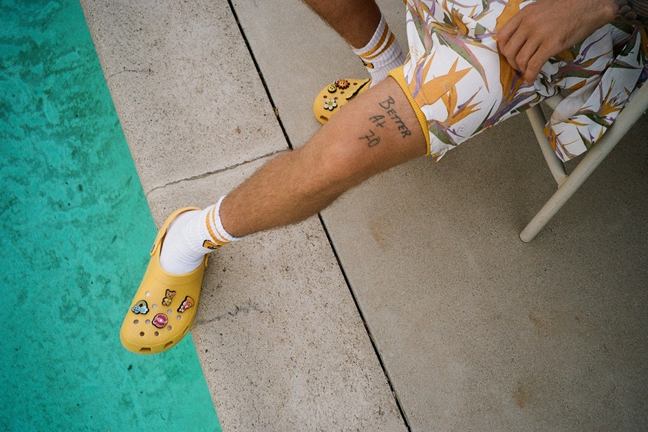 Justin Bieber x Crocs Classic Clogs jetzt online