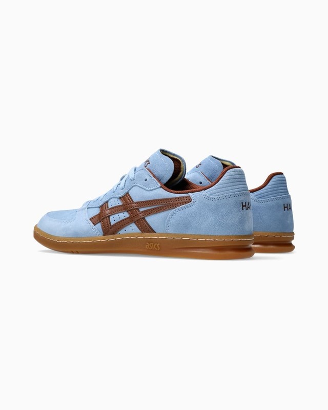 HAY x ASICS Skyhand OG "Pale Blue" | 1203A563-400