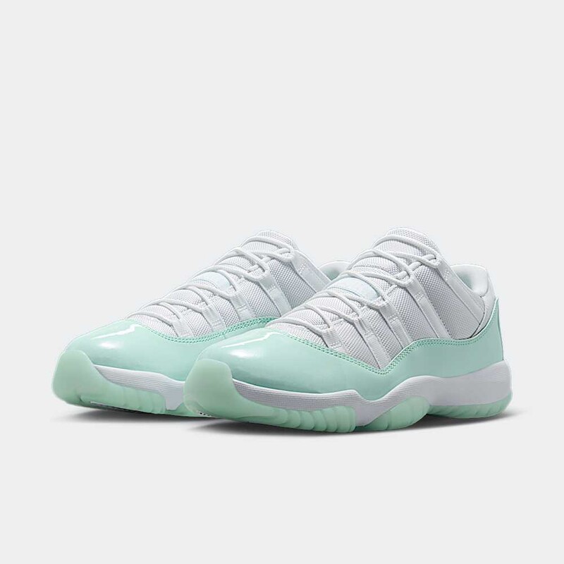 Air Jordan 11 Low "Igloo" | AH7860-103