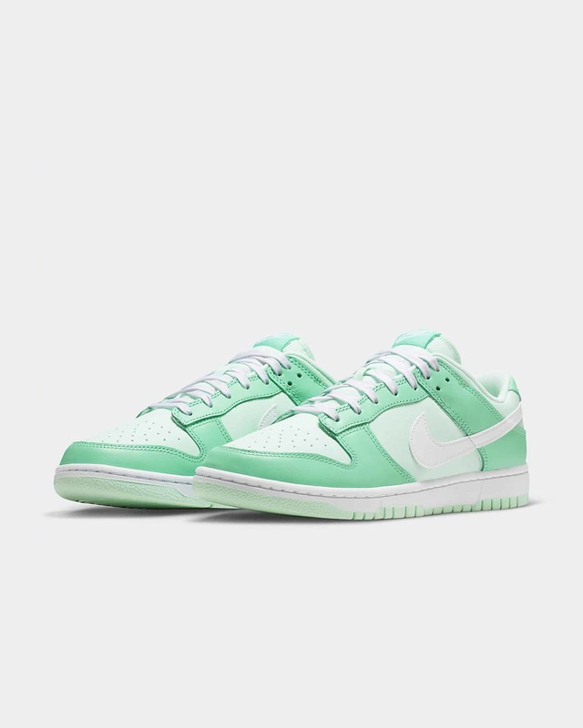 Nike Dunk Low "Mint Foam" | DJ6188-301