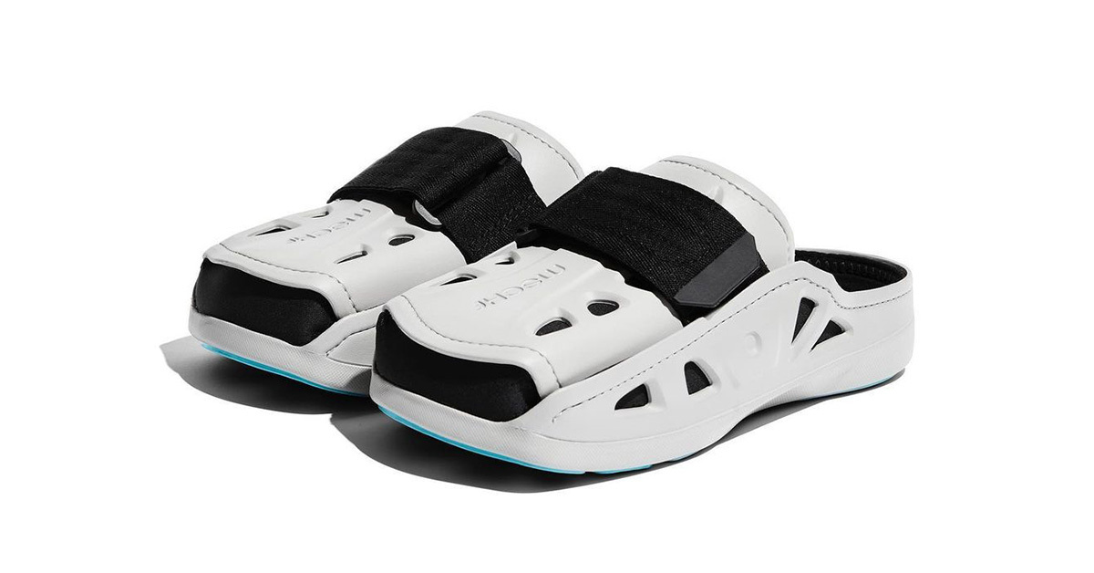 Von Medical Boots zu Stylish Slides: MSCHF präsentiert den AC2 Von Medical Boots zu Stylish Slides: MSCHF präsentiert den AC2