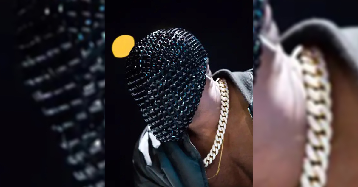 Kanye West’s ikonische Maison Margiela-Maske aus der Yeezus-Tour 2013 auf Grailed zum Verkauf