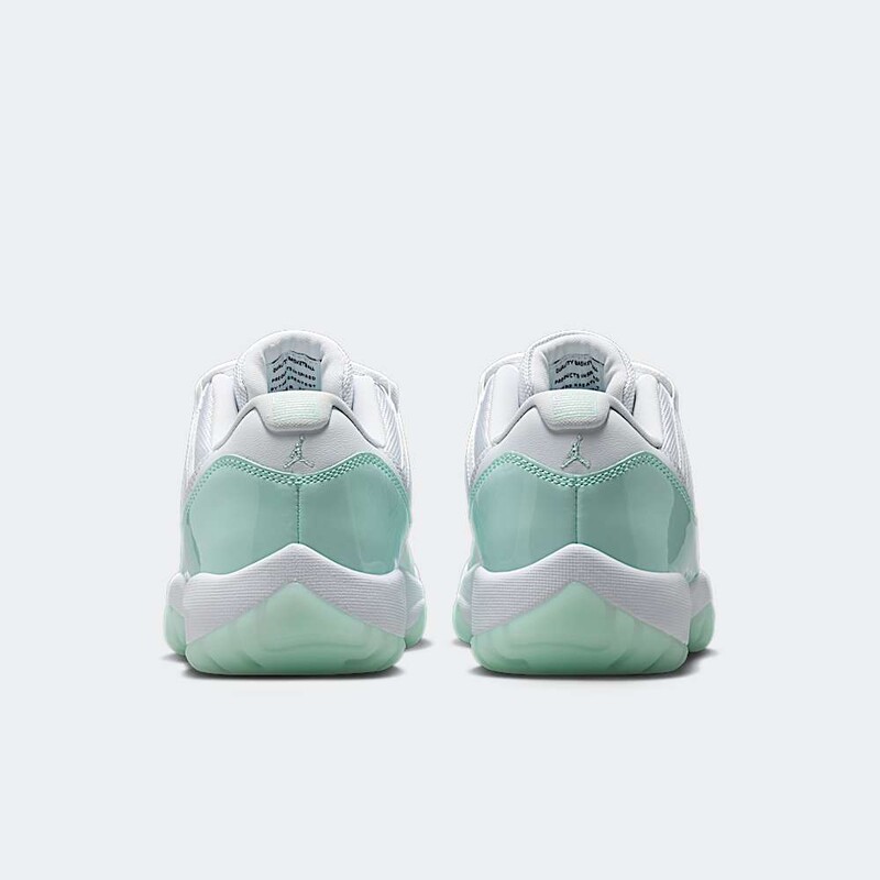 Air Jordan 11 Low "Igloo" | AH7860-103