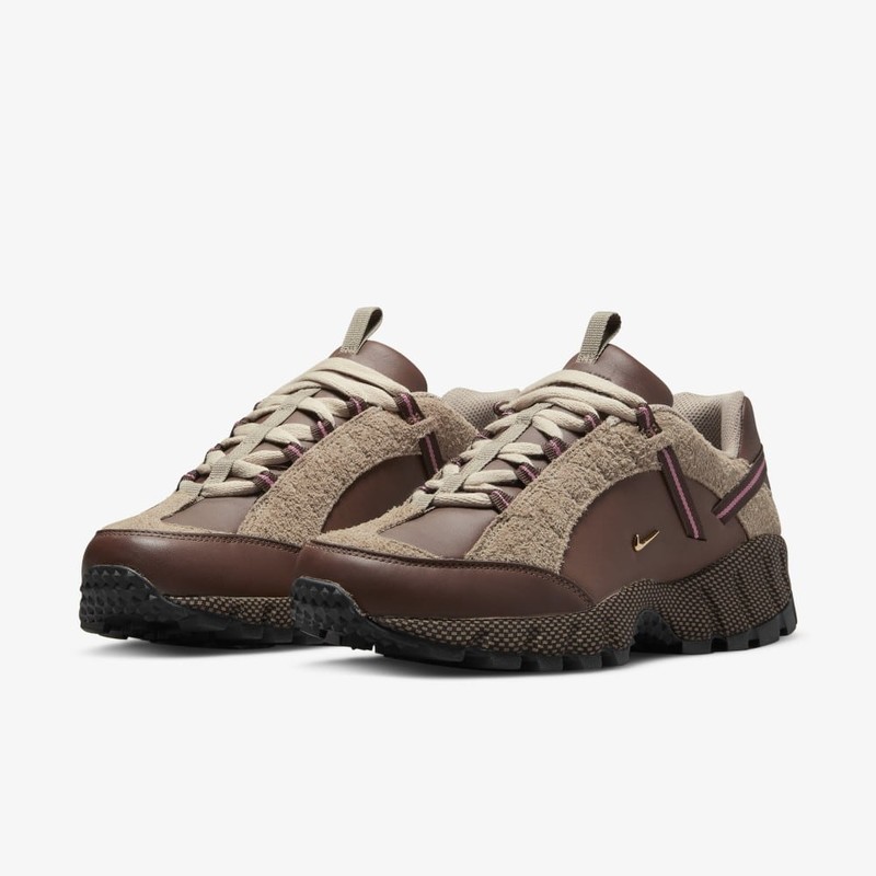 Jacquemus x Nike Air Humara Ale Brown | DR0420-200