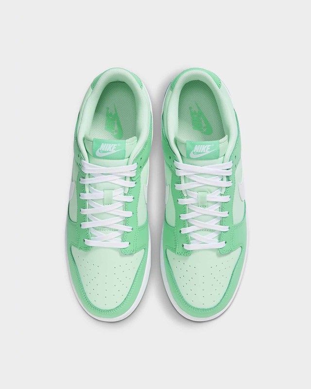 Nike Dunk Low "Mint Foam" | DJ6188-301