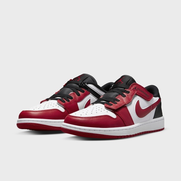 Ab dem 24. Mai ist der Air Jordan 1 Low FlyEase „Gym Red“ erhältlich