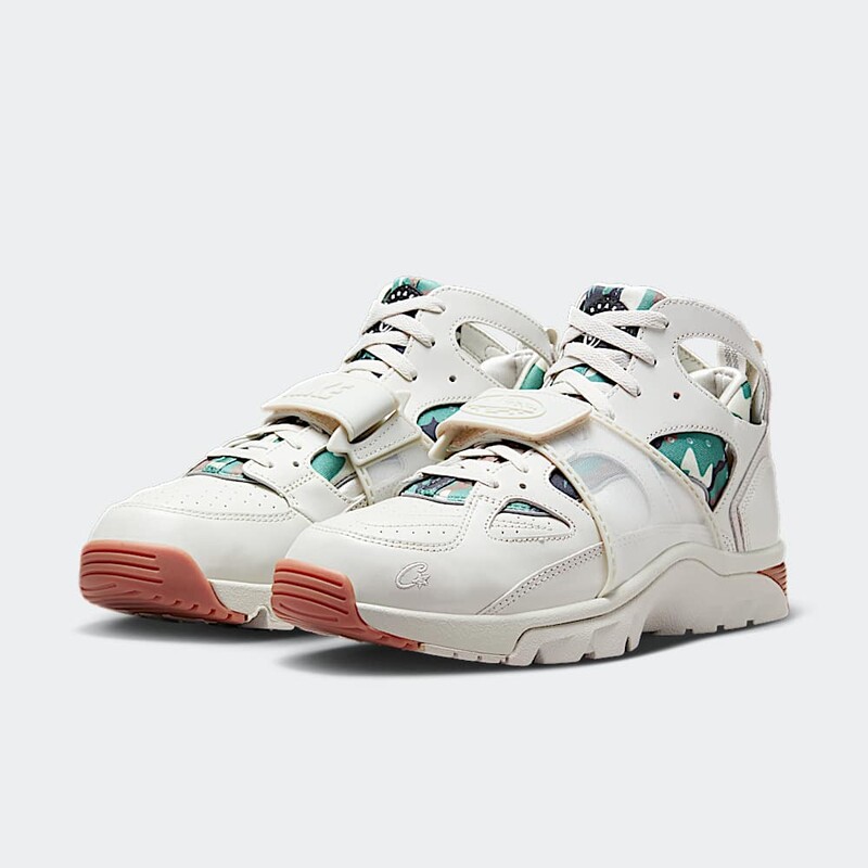 Corteiz x Air Trainer Huarache "Light Bone" | FQ8793-002