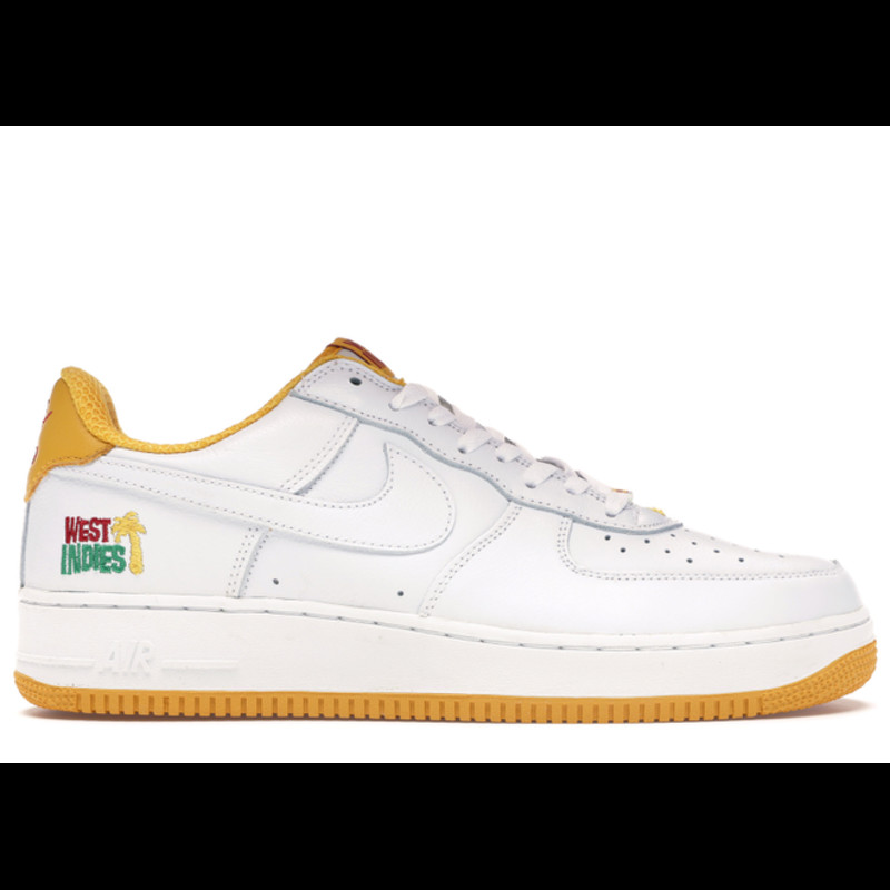 Nike Air Force 1 what to wear with a light blue blazer women | 306350-111