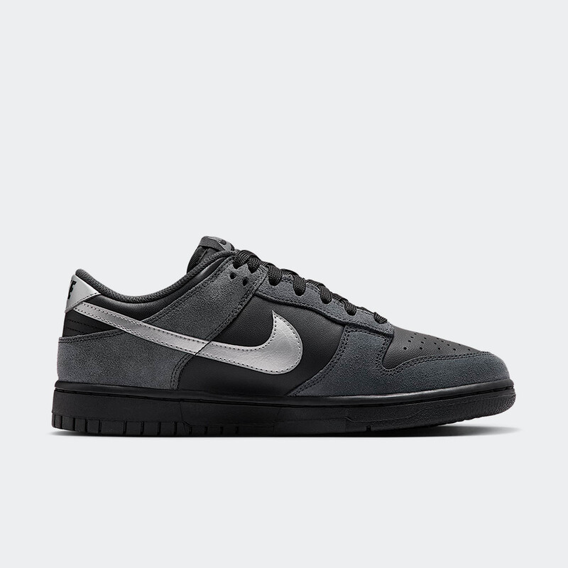 Nike Dunk Low "Black Metallic Silver" | II7636-001