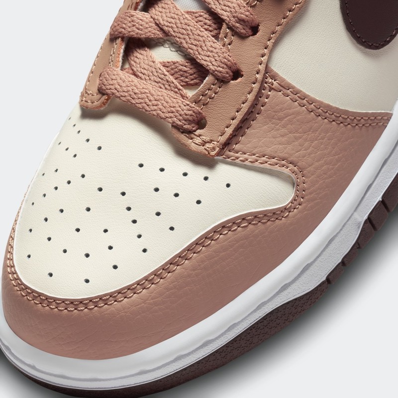 Nike Dunk High WMNS "Dusted Clay" | FQ2755-200