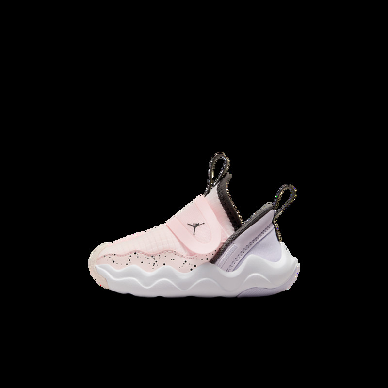 Pink hotsell 23 jordans