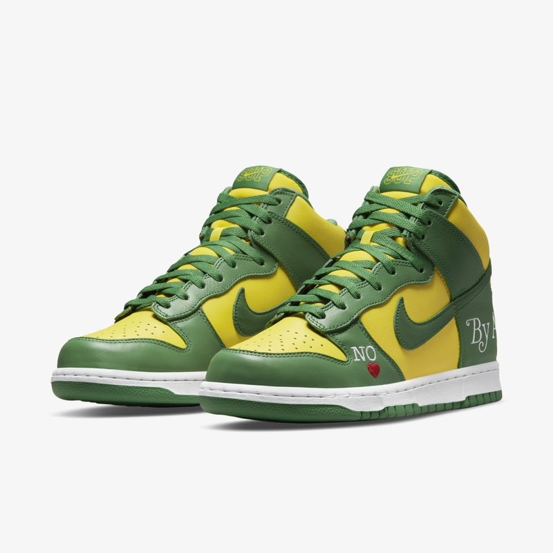 Supreme x Nike SB Dunk High By Any Means Brazil | DN3741-700