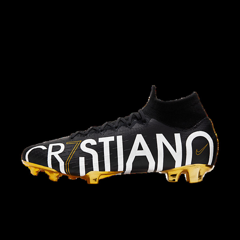 Black and gold outlet ronaldo boots