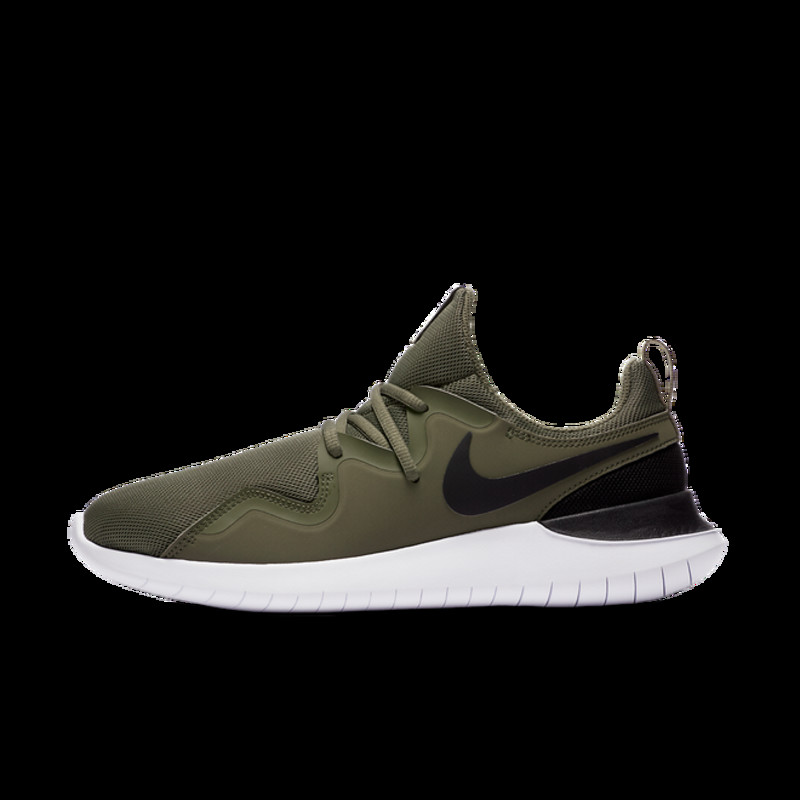 Nike tessen clearance green