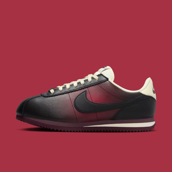 Fobie Langwerpig advies The New Nike Cortez with Red-Black Colourway | Grailify