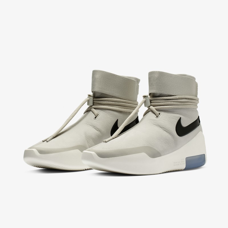 Fear of God x Nike Air Light Bone Shoot Around | AT9915-002