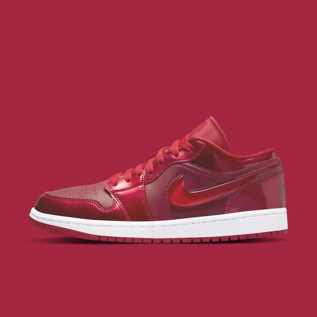 Jordan Brand Continues the "Pomegranate" with the Air Jordan 1 Low SE