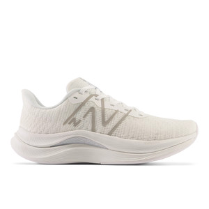 New Balance FuelCell Propel v4 | WFCPRLW4