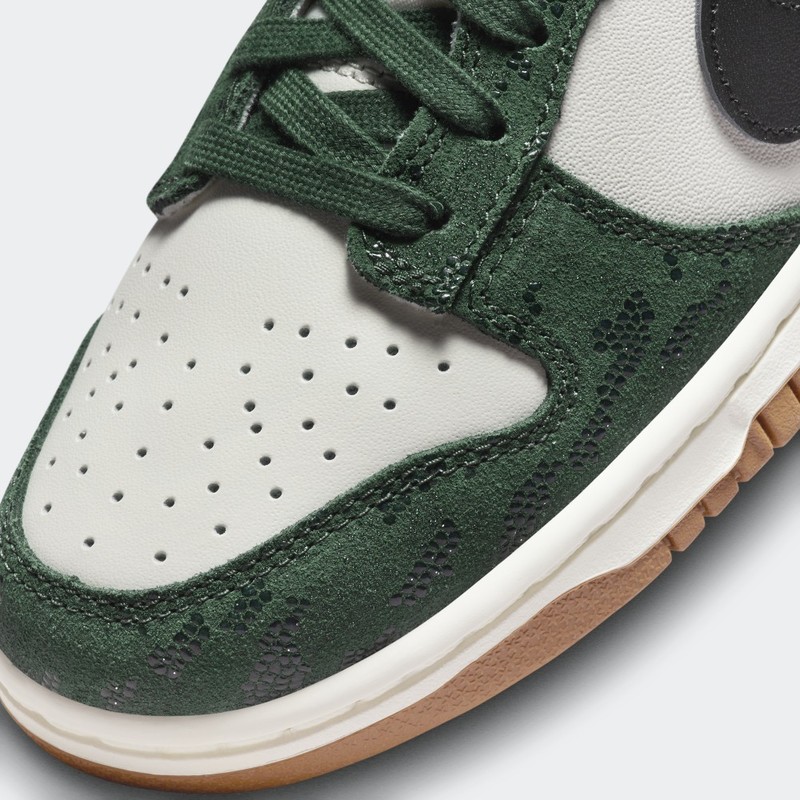 Nike Dunk Low "Green Snake" | FQ8893-397
