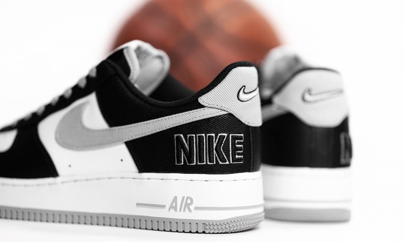 Nike Air Force 1 EMB | CT2301-001