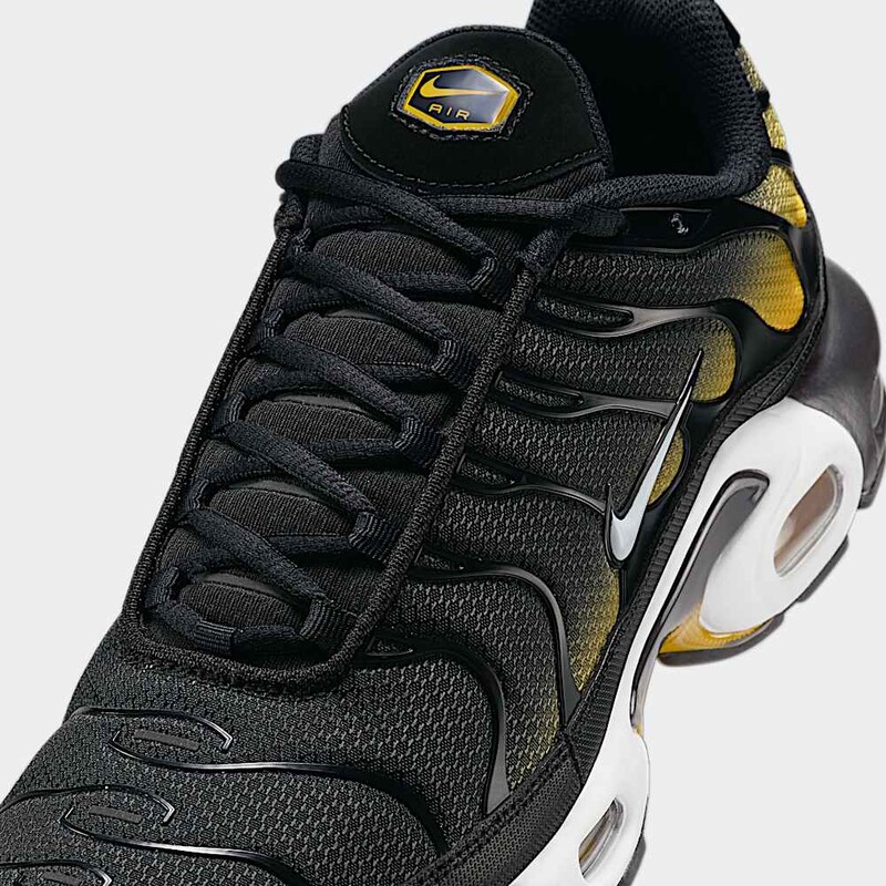 Nike Air Max Plus "Black/University Gold" | DM0032-013