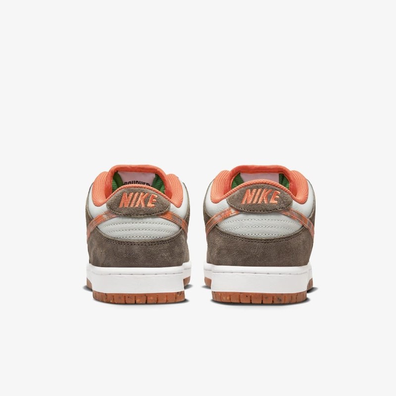 Crushed D.C. x Nike SB Dunk Low | DH7782-001