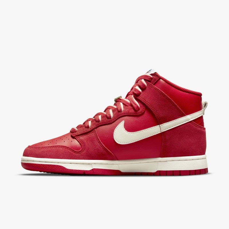 Nike Dunk High First Use Red | DH0960-600