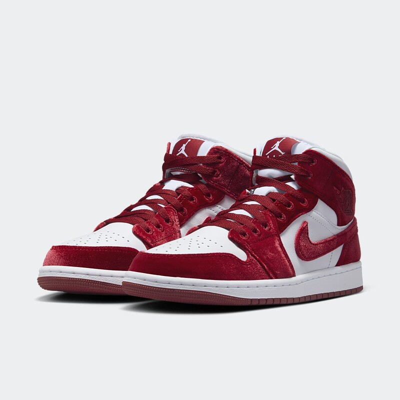 Air Jordan 1 Mid "Red Velvet" | FZ3334-100