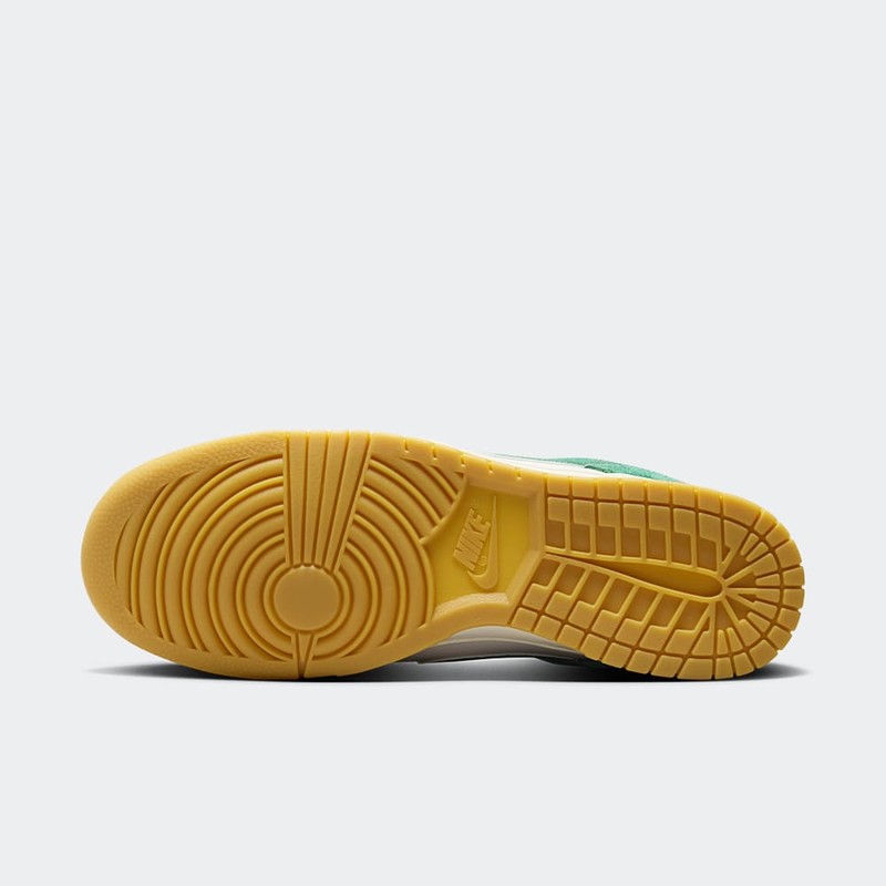Nike Dunk Low "Malachite Gum" | HQ1519-030