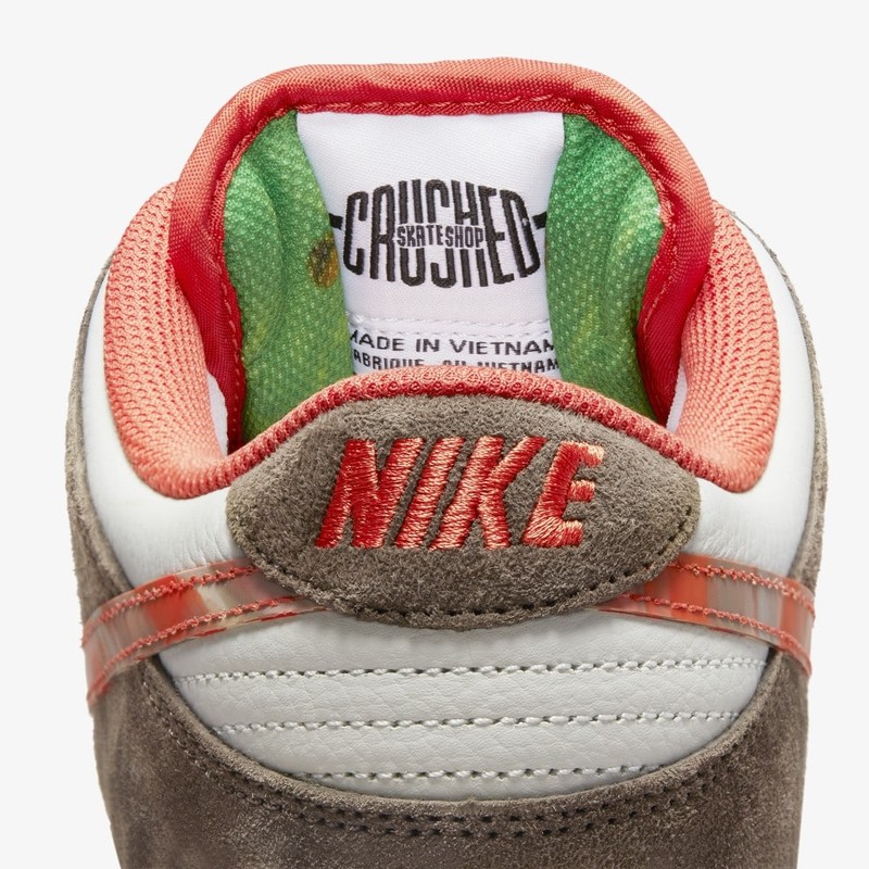 Crushed D.C. x Nike SB Dunk Low | DH7782-001