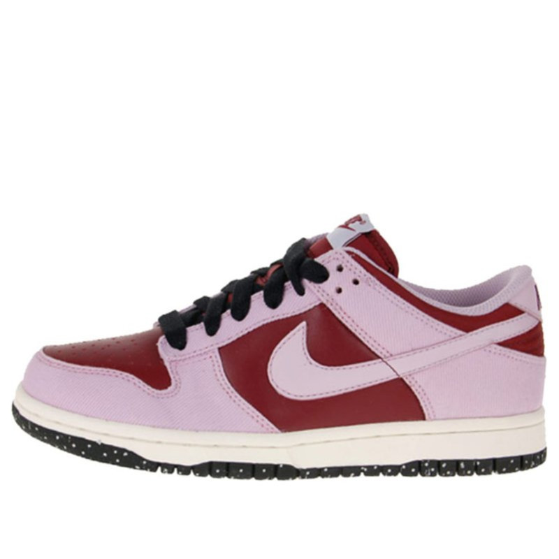 Nike W'S Dunk Low Cl Team Red/Doll-Black-Sail | 317815-651