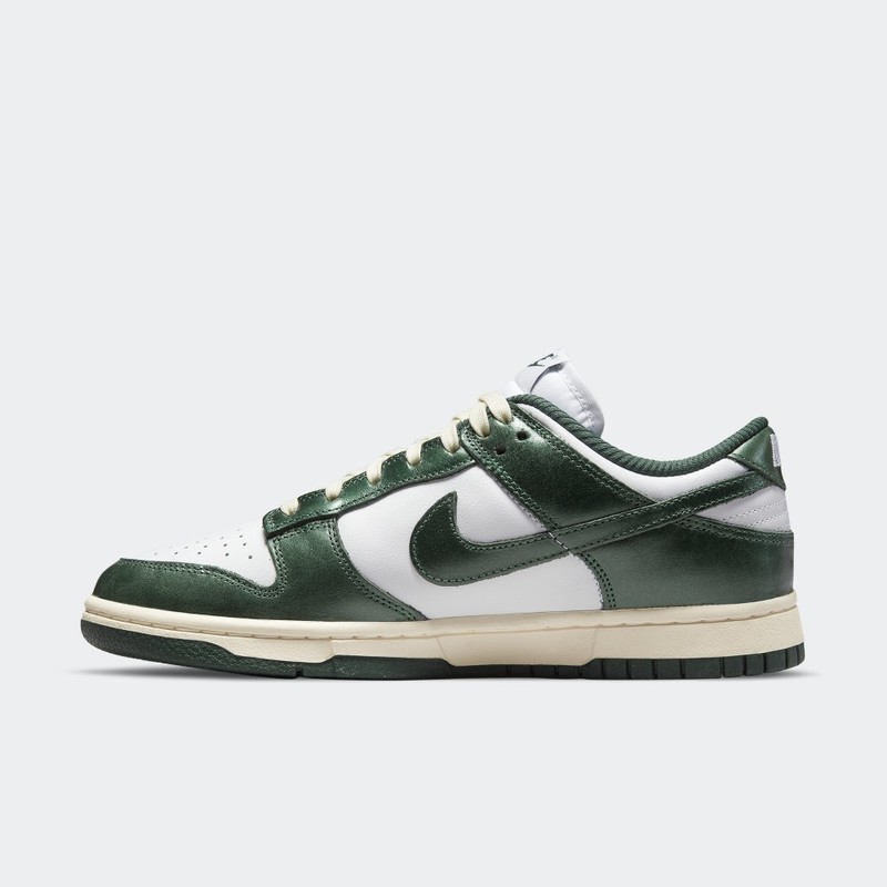 Nike Dunk Low "Vintage Green" | DQ8580-100