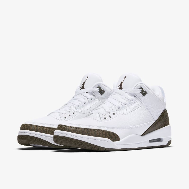 Air Jordan 3 Mocha | 136064-122