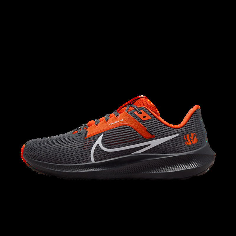 Nike Men's Pegasus 40 (NFL Cincinnati Bengals) Road Running Shoes in Grey, Size: 11 | DZ5942-001