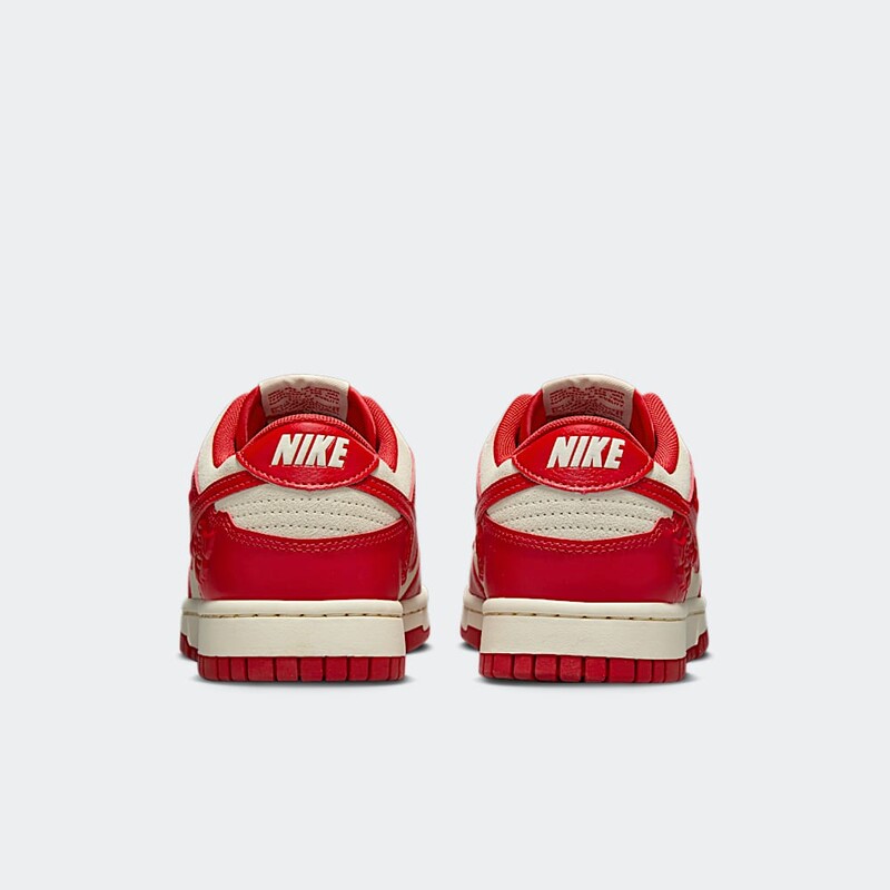 Nike Dunk Low "Red Roses" | HF1986-100