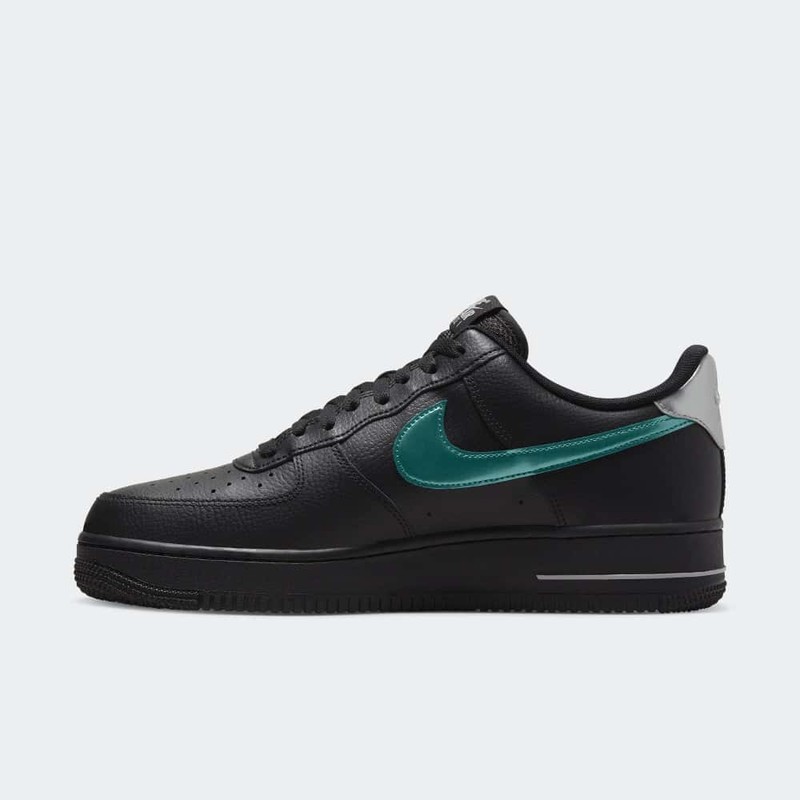 Nike Sportswear NIKE AIR FORCE 1 '07 - Sneaker low - black/blue  lightning/wolf grey/metallic silver/schwarz 