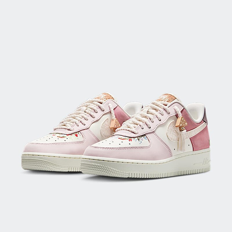 Nike Air Force 1 Low "Mushroom" | IB8874-111