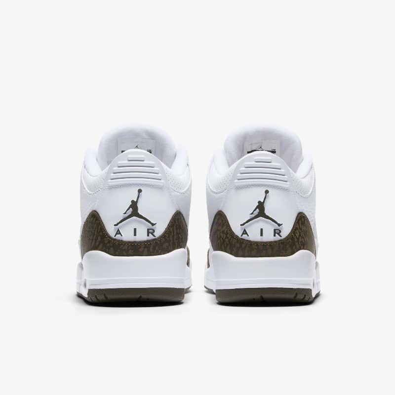 Air Jordan 3 Mocha | 136064-122