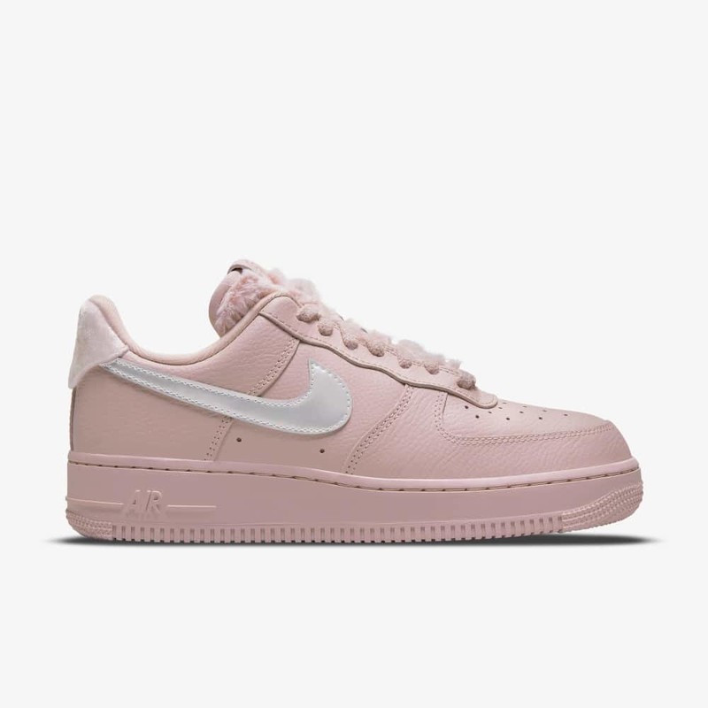 Nike Air Force 1 Pink Sherpa | DO6724-601