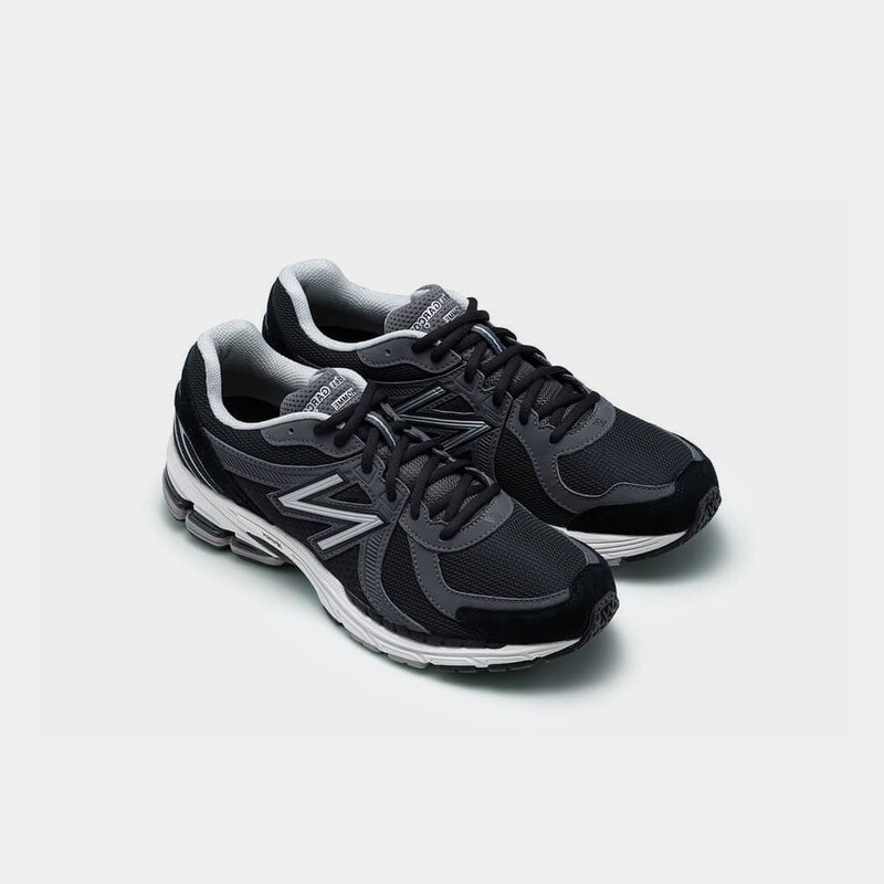 Comme Des Garcons x New Balance 860v2 "Black" | HN-K101-001